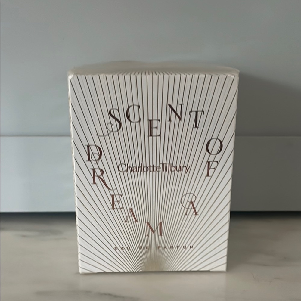 Charlotte Tilbury Scent of a Dream Fragrance in White
